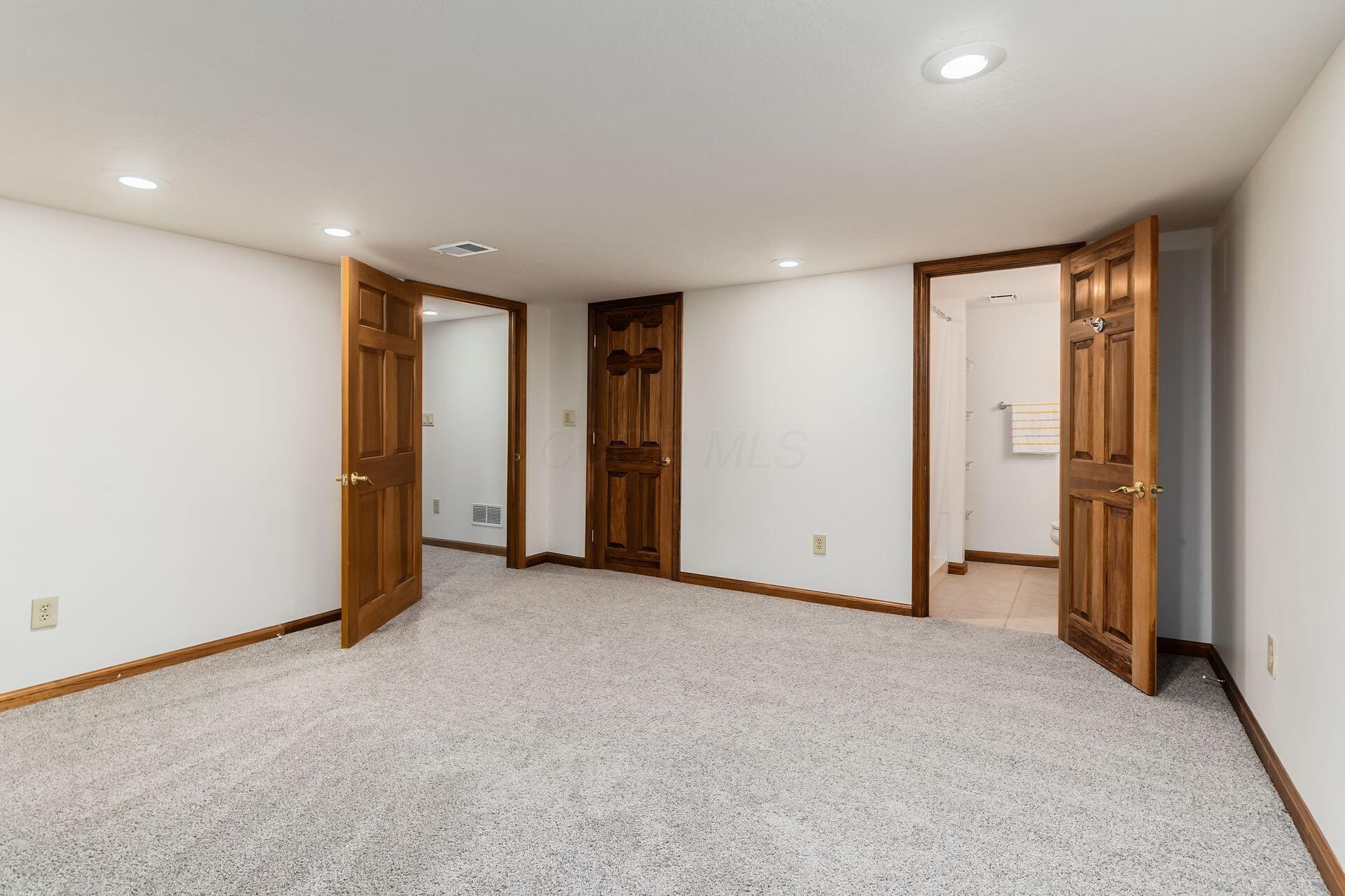 5754 N Loch Maree Court, Dublin, Ohio image 28