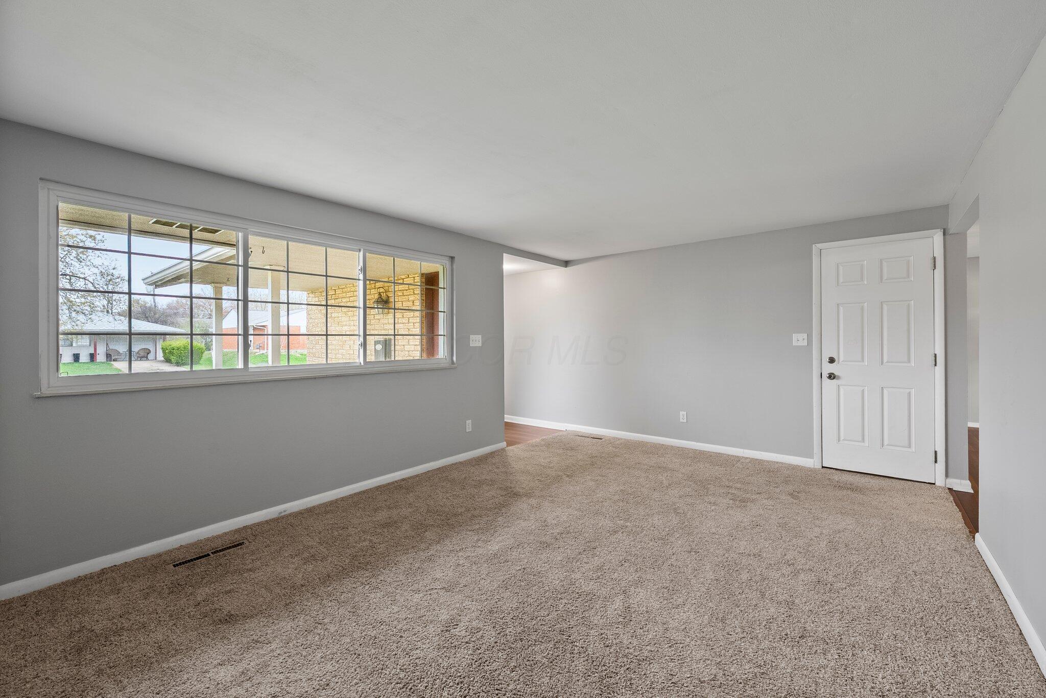 3675 Panama Drive, Westerville, Ohio image 8