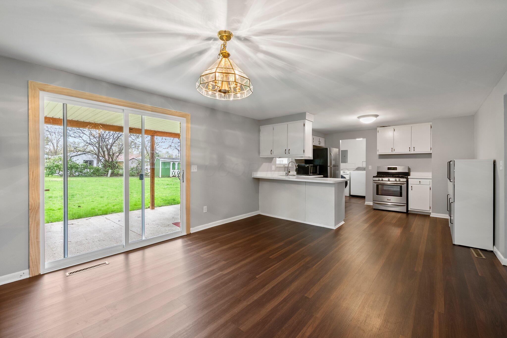 3675 Panama Drive, Westerville, Ohio image 11