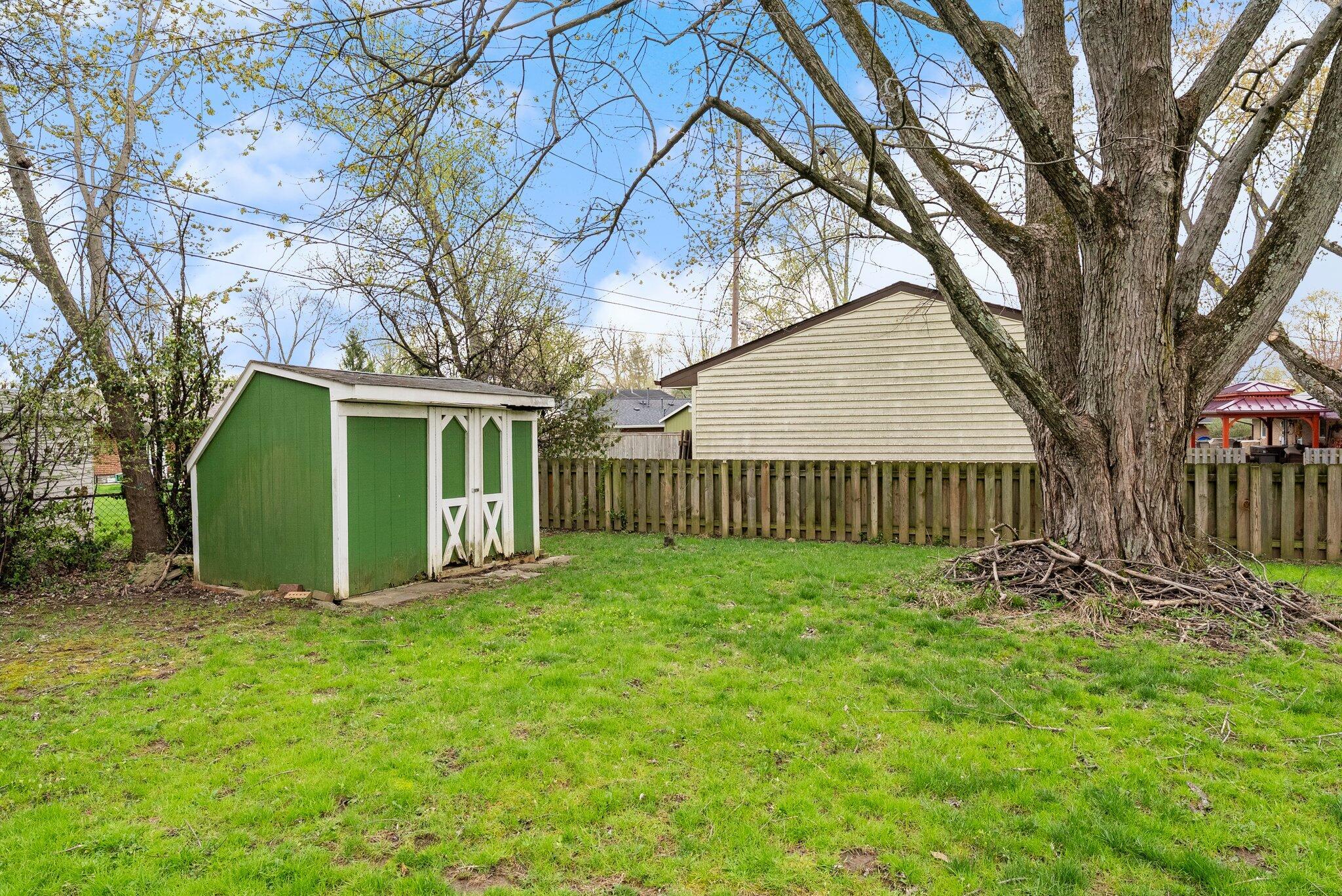 3675 Panama Drive, Westerville, Ohio image 31