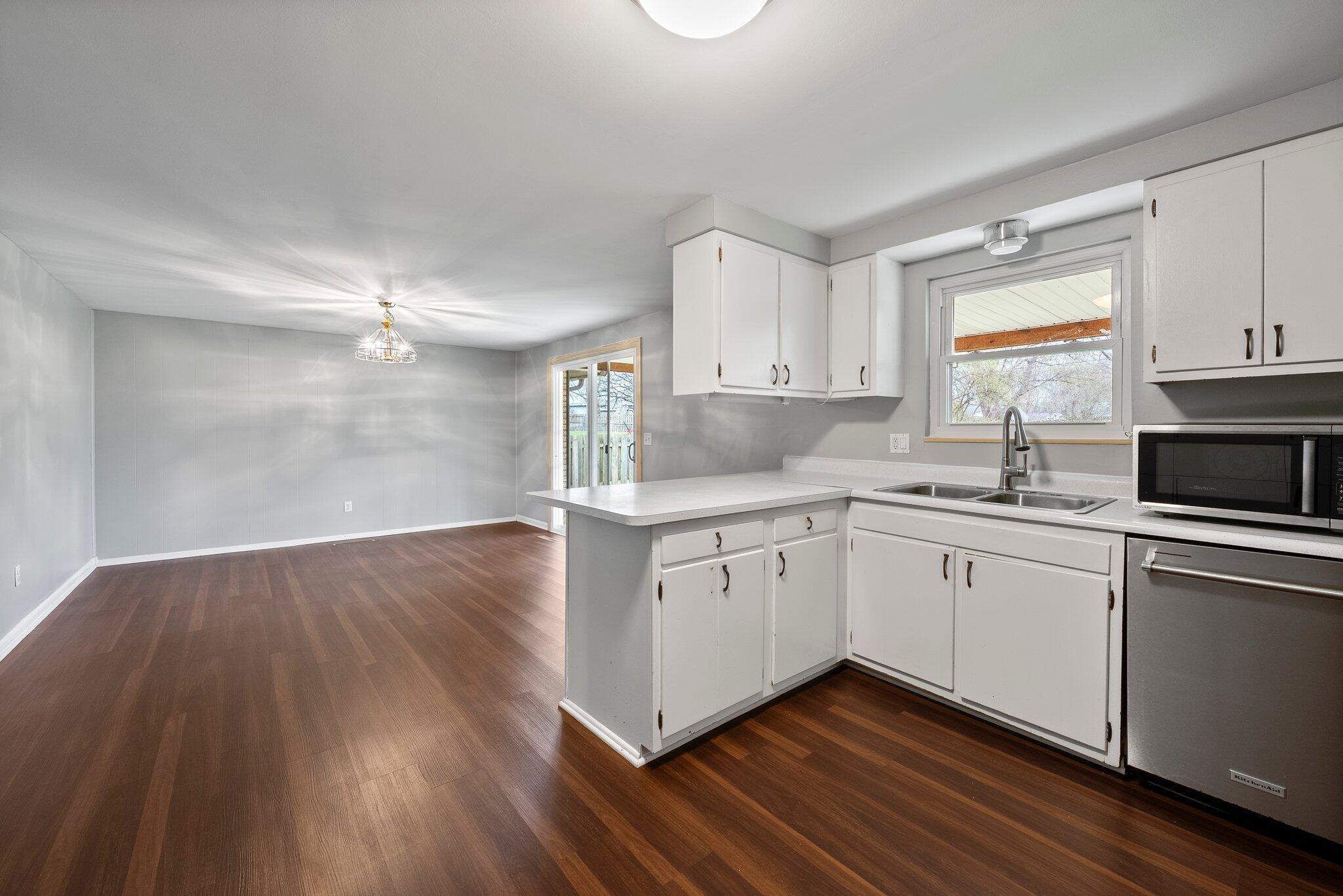 3675 Panama Drive, Westerville, Ohio image 13