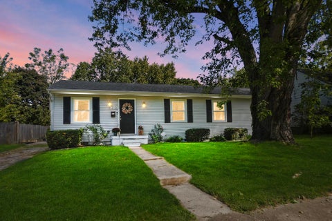 Homes For Sale - 210 S Oak Street<br/> London, OH 43140