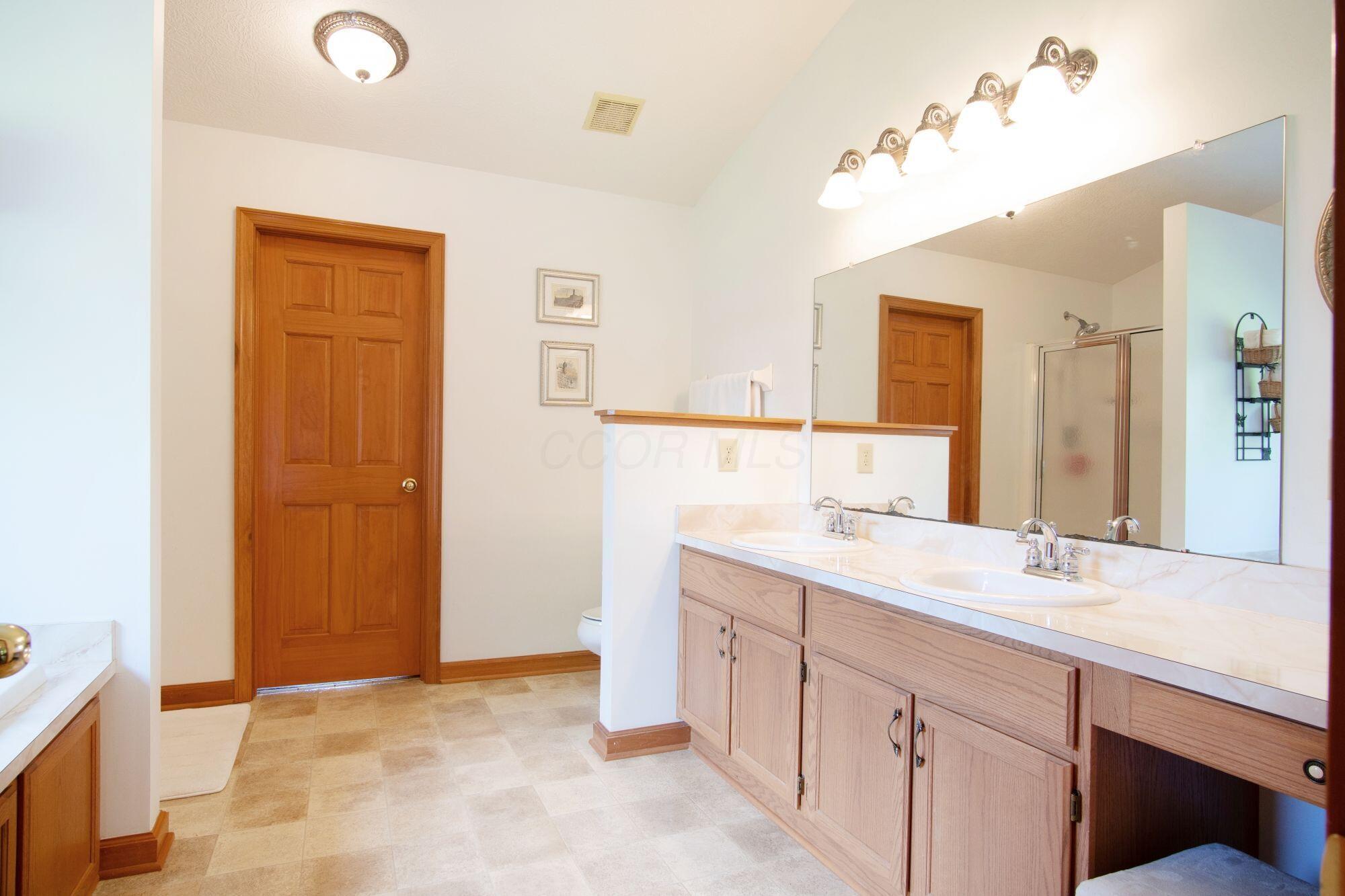 9269 Westview Drive, Powell, Ohio image 18