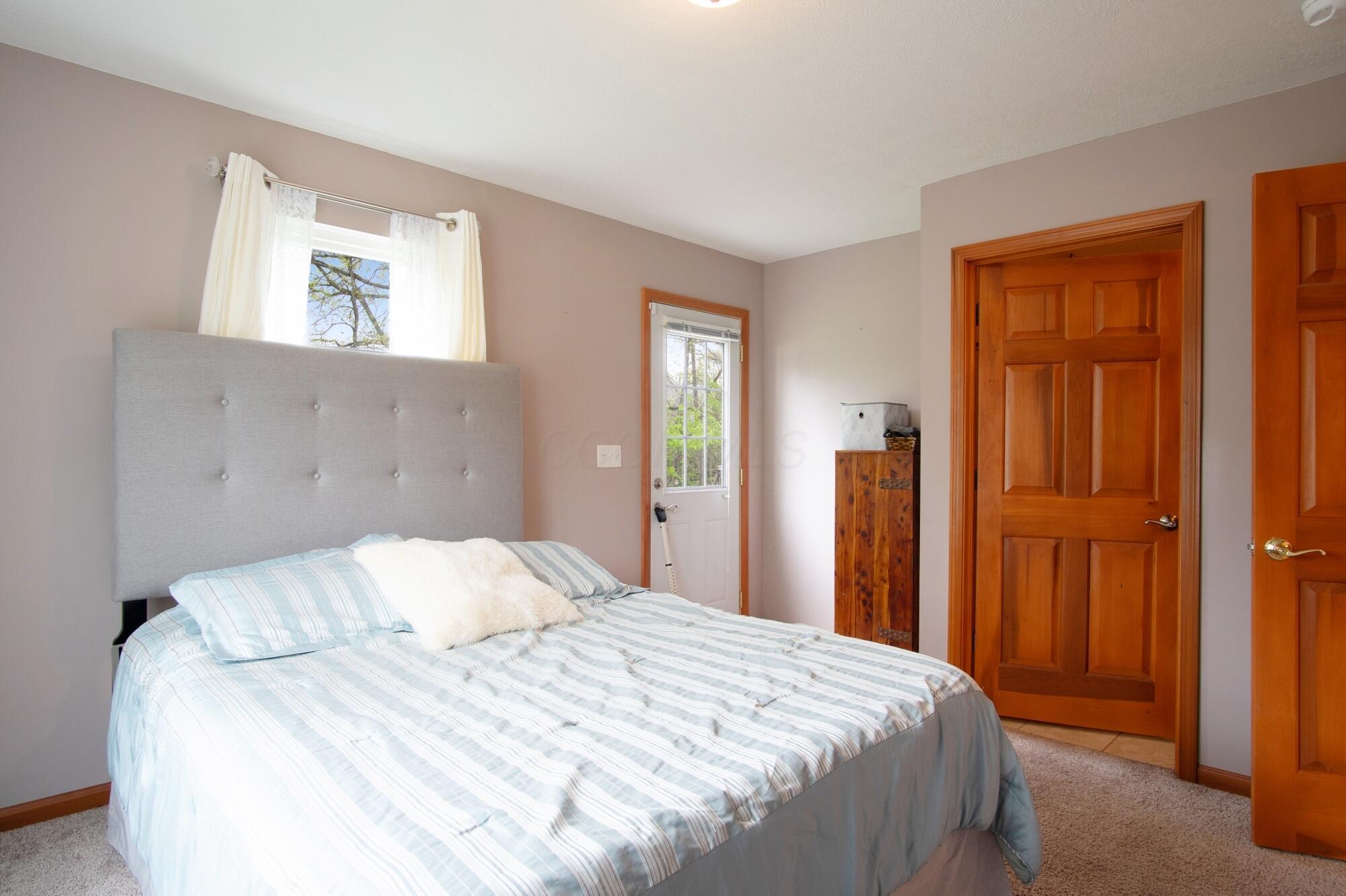 9269 Westview Drive, Powell, Ohio image 24