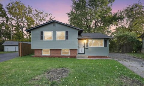 Photo of 1836 Penfield Court S, Columbus, OH 43227 (MLS # 226011084)