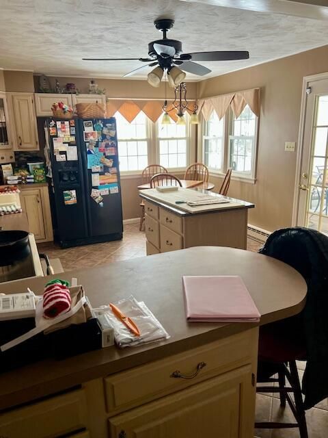 Tiny photo for 825 Lincoln Drive, Washington Court House, OH 43160 (MLS # 226005255)