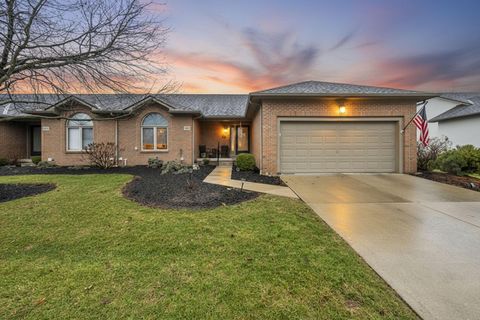 Photo of 4801 Cypress Grove Court, Groveport, OH 43125 (MLS # 226006185)