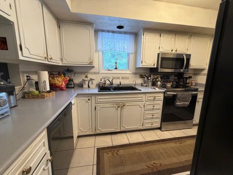 Tiny photo for 2438 Sherwood Villa 5 #5, Columbus, OH 43221 (MLS # 225044711)