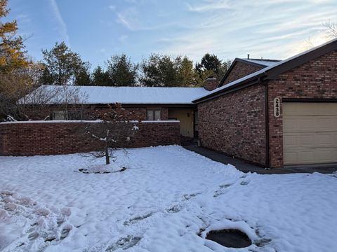 Photo of 2438 Sherwood Villa 5 #5, Columbus, OH 43221 (MLS # 225044711)