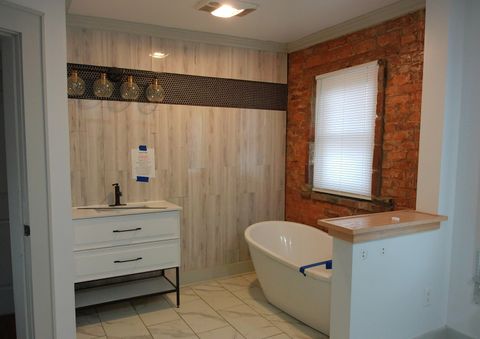 Tiny photo for 1465 Lockbourne Road, Columbus, OH 43206 (MLS # 225044737)