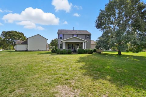 Tiny photo for 1555 Pecan Place, Circleville, OH 43113 (MLS # 225037678)