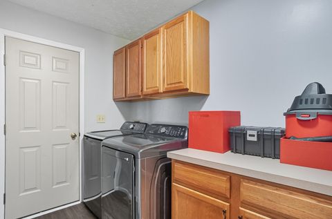 Tiny photo for 1555 Pecan Place, Circleville, OH 43113 (MLS # 225037678)