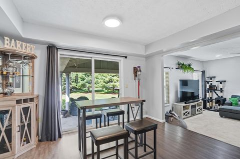 Tiny photo for 1555 Pecan Place, Circleville, OH 43113 (MLS # 225037678)