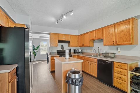 Tiny photo for 1555 Pecan Place, Circleville, OH 43113 (MLS # 225037678)