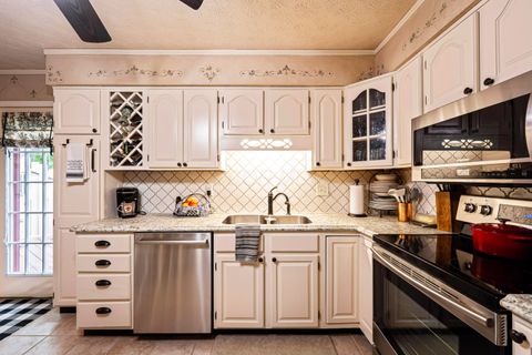 Photo of 5038 Deeds Road SW, Granville, OH 43023 (MLS # 225032549)