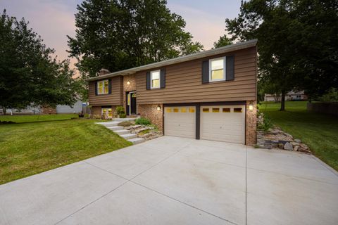 Photo of 5038 Deeds Road SW, Granville, OH 43023 (MLS # 225032549)