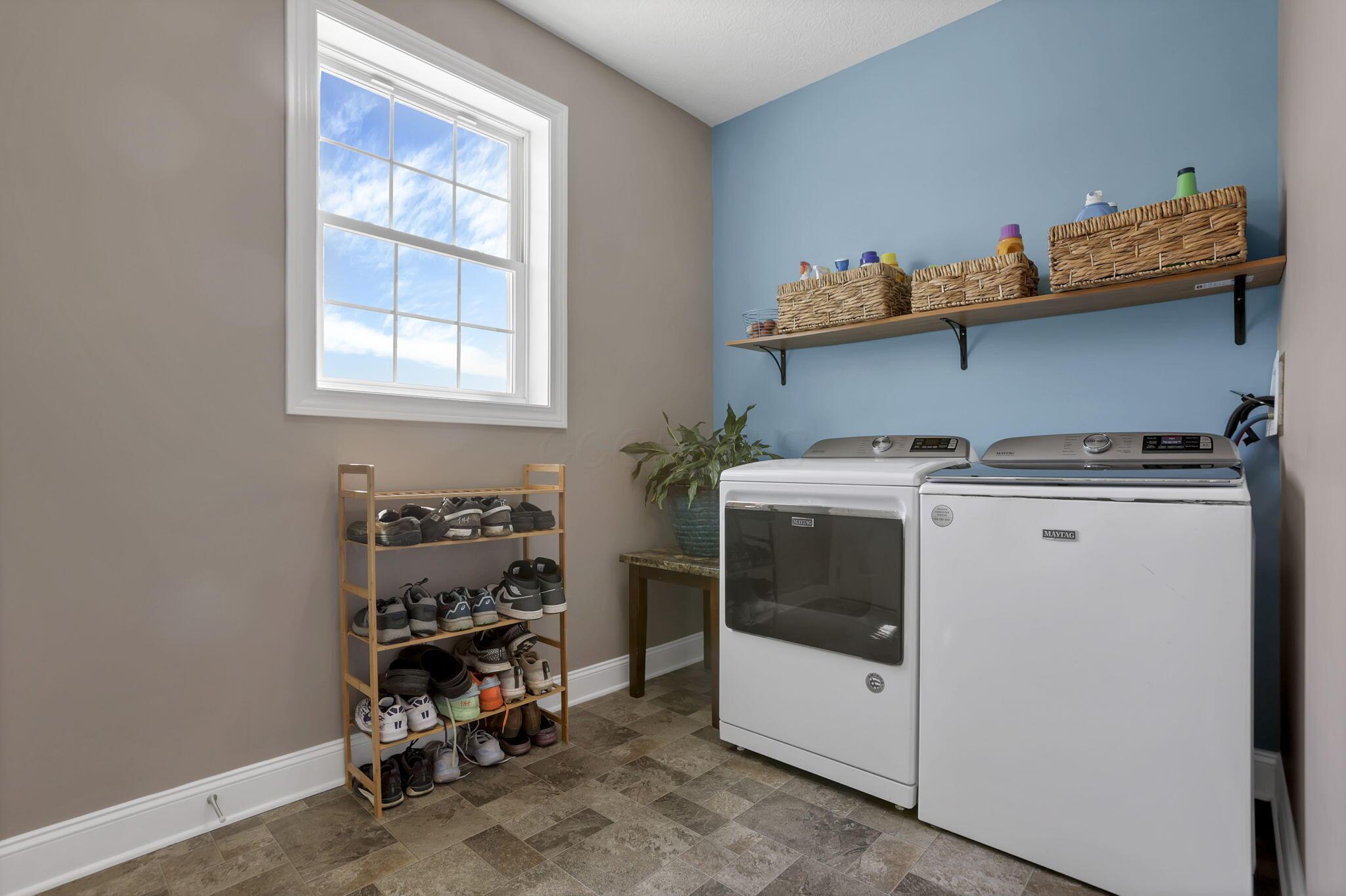 3427 Stringtown Road, Lancaster, Ohio image 32