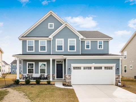 Photo of 128 Cameo Woods Drive, Delaware, OH 43015 (MLS # 226005975)