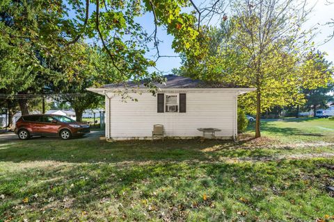 Tiny photo for 688 Russell Avenue, Newark, OH 43055 (MLS # 225037356)