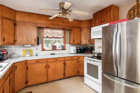 Tiny photo for 688 Russell Avenue, Newark, OH 43055 (MLS # 225037356)