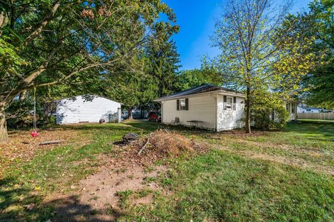 Tiny photo for 688 Russell Avenue, Newark, OH 43055 (MLS # 225037356)