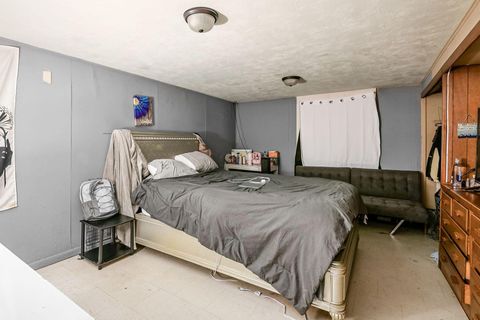 Tiny photo for 688 Russell Avenue, Newark, OH 43055 (MLS # 225037356)