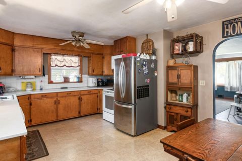Tiny photo for 688 Russell Avenue, Newark, OH 43055 (MLS # 225037356)