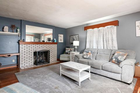 Tiny photo for 688 Russell Avenue, Newark, OH 43055 (MLS # 225037356)