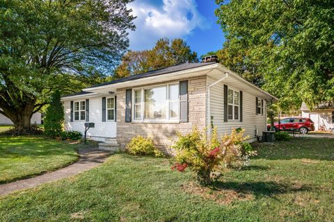 Tiny photo for 688 Russell Avenue, Newark, OH 43055 (MLS # 225037356)