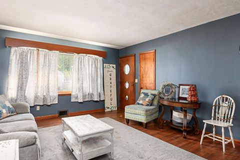 Tiny photo for 688 Russell Avenue, Newark, OH 43055 (MLS # 225037356)