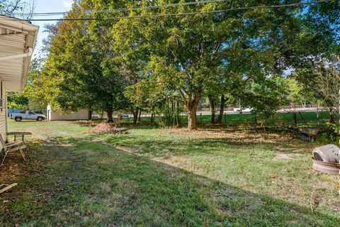 Tiny photo for 688 Russell Avenue, Newark, OH 43055 (MLS # 225037356)
