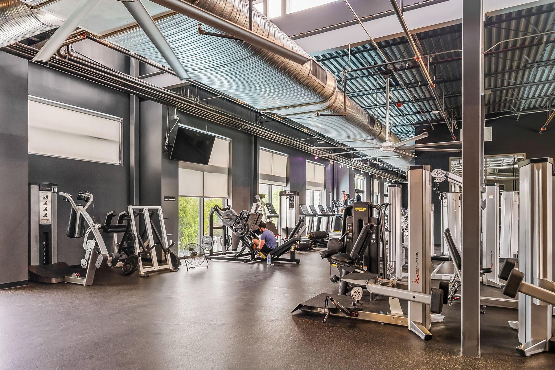 Columbus, Ohio 43215, United States, 2 Bedrooms Bedrooms, ,2 BathroomsBathrooms,Residential,Active,171873