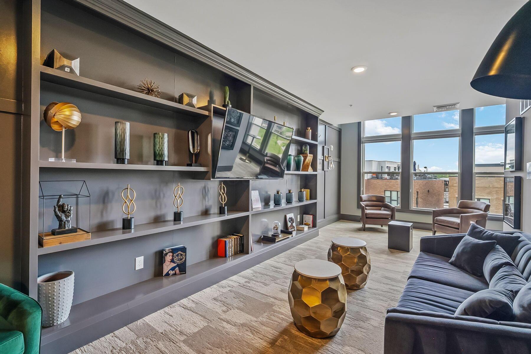 Columbus, Ohio 43215, United States, 2 Bedrooms Bedrooms, ,2 BathroomsBathrooms,Residential,Active,171873