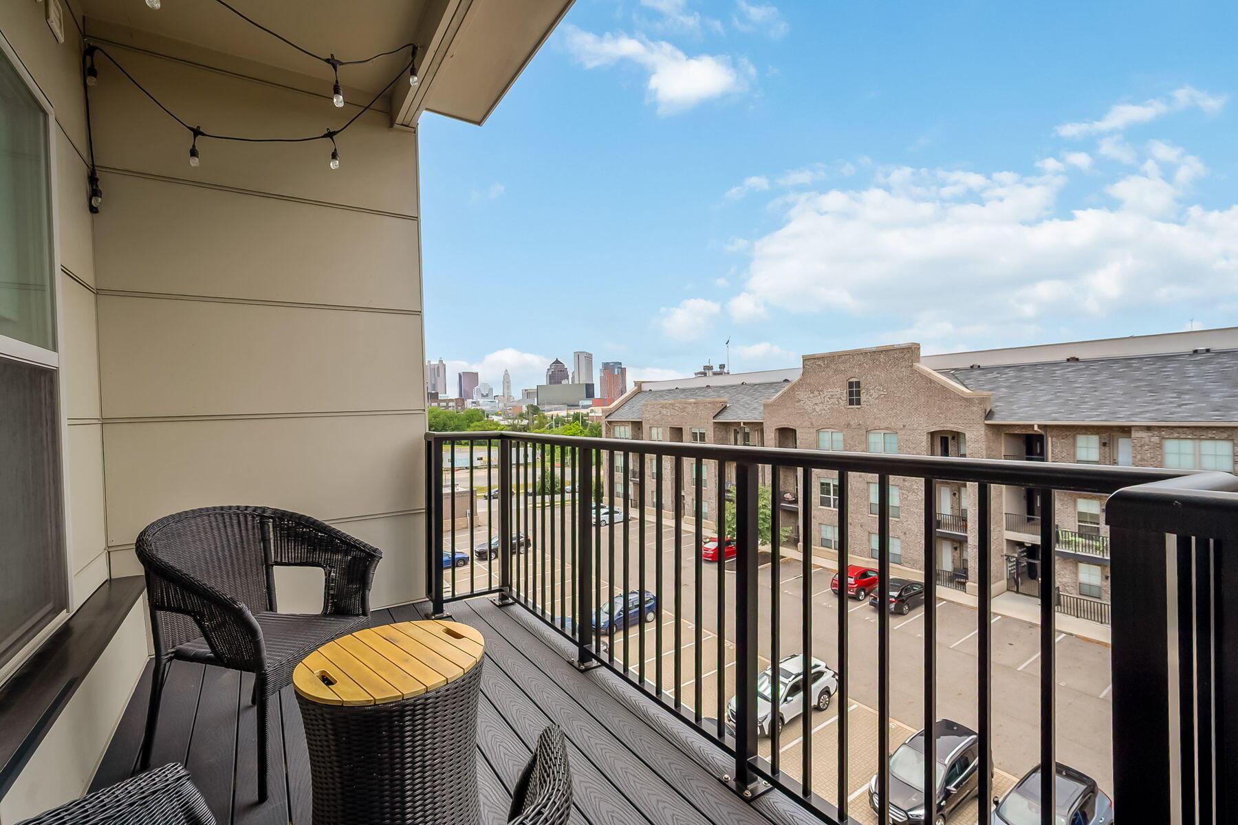 Columbus, Ohio 43215, United States, 2 Bedrooms Bedrooms, ,2 BathroomsBathrooms,Residential,Active,171873