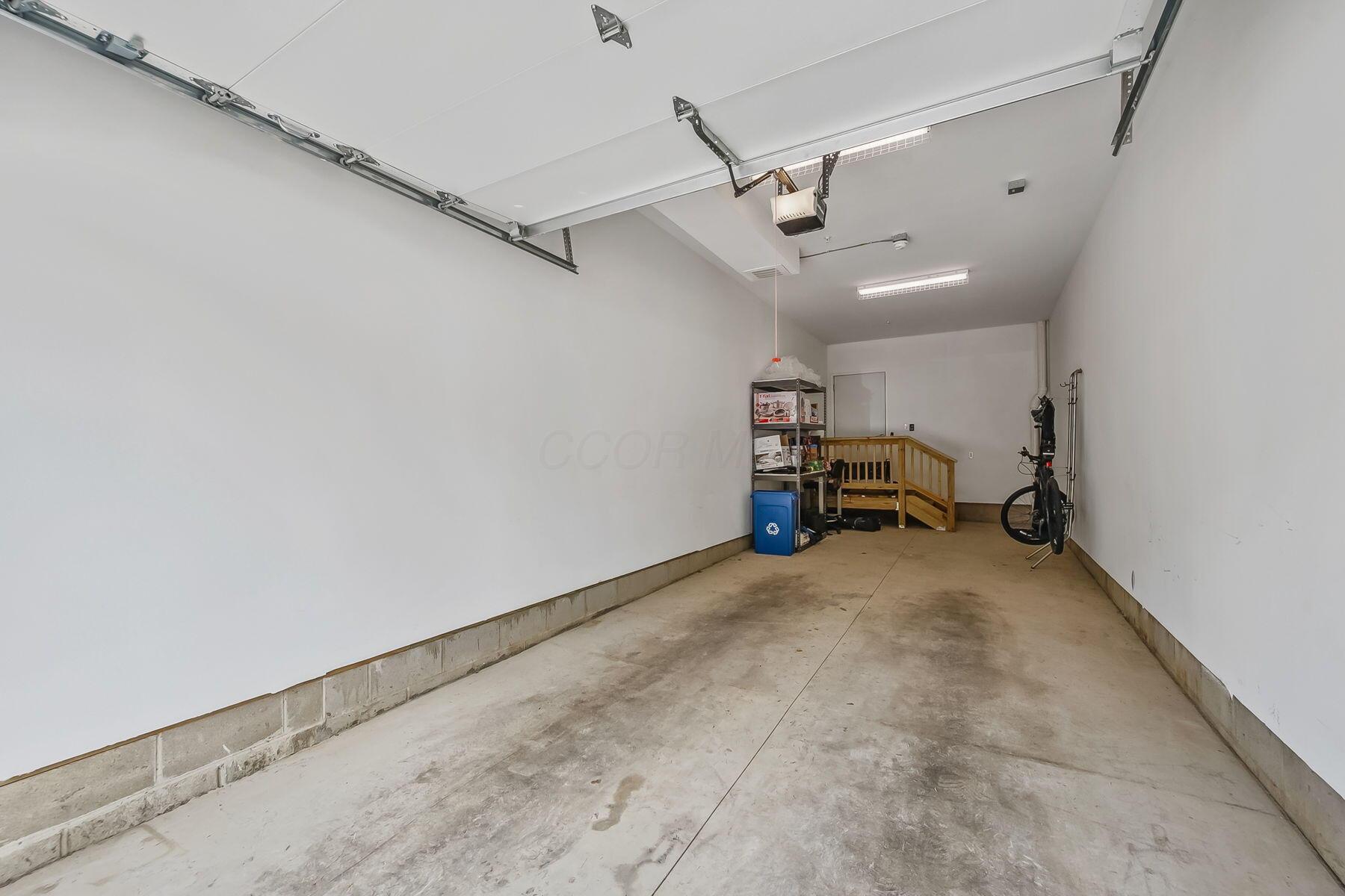 Columbus, Ohio 43215, United States, 2 Bedrooms Bedrooms, ,2 BathroomsBathrooms,Residential,Active,171873