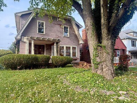 Tiny photo for 101 E Hudson Avenue, Dayton, OH 45405 (MLS # 225039667)