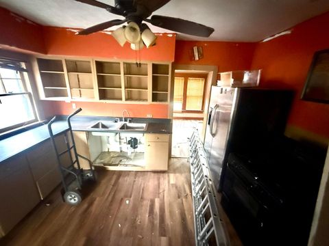 Tiny photo for 101 E Hudson Avenue, Dayton, OH 45405 (MLS # 225039667)