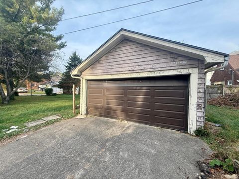 Tiny photo for 101 E Hudson Avenue, Dayton, OH 45405 (MLS # 225039667)