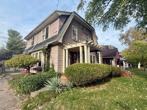 Tiny photo for 101 E Hudson Avenue, Dayton, OH 45405 (MLS # 225039667)