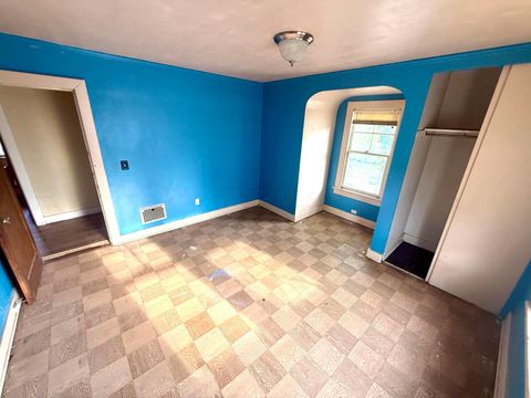 Tiny photo for 101 E Hudson Avenue, Dayton, OH 45405 (MLS # 225039667)