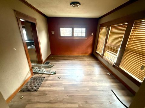 Tiny photo for 101 E Hudson Avenue, Dayton, OH 45405 (MLS # 225039667)