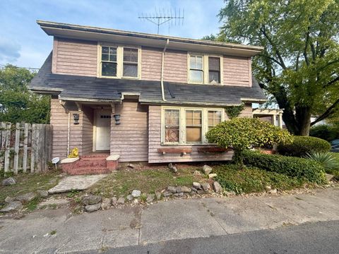 Tiny photo for 101 E Hudson Avenue, Dayton, OH 45405 (MLS # 225039667)