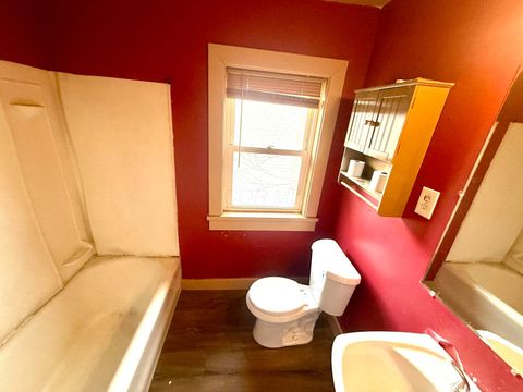 Tiny photo for 101 E Hudson Avenue, Dayton, OH 45405 (MLS # 225039667)