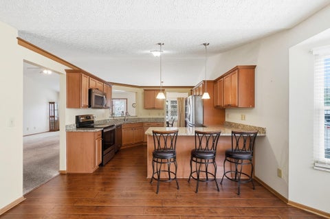 Tiny photo for 2020 Bellflower Court, Grove City, OH 43123 (MLS # 226023825)