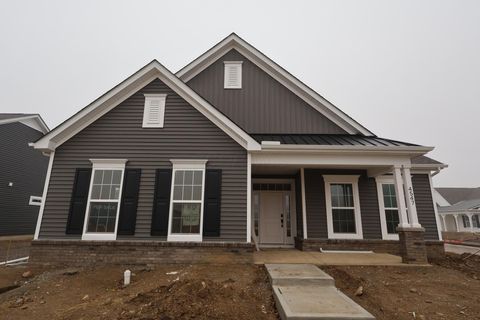 Photo of 4547 Corsican Loop E, Hilliard, OH 43026 (MLS # 225035016)