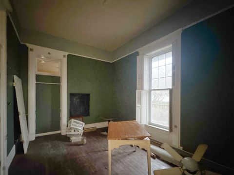 Tiny photo for 325 Cherry Street, Washington Court House, OH 43160 (MLS # 226002934)