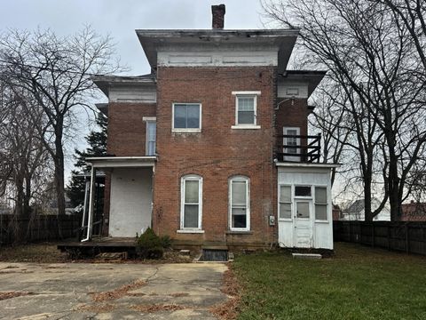 Tiny photo for 325 Cherry Street, Washington Court House, OH 43160 (MLS # 226002934)