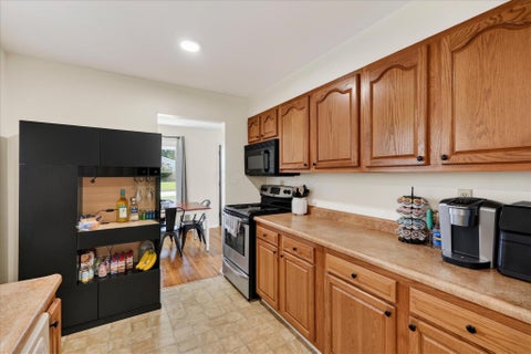 Tiny photo for 165 Eastview Road, Washington Court House, OH 43160 (MLS # 226031927)