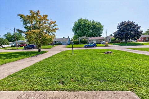 Tiny photo for 165 Eastview Road, Washington Court House, OH 43160 (MLS # 226031927)
