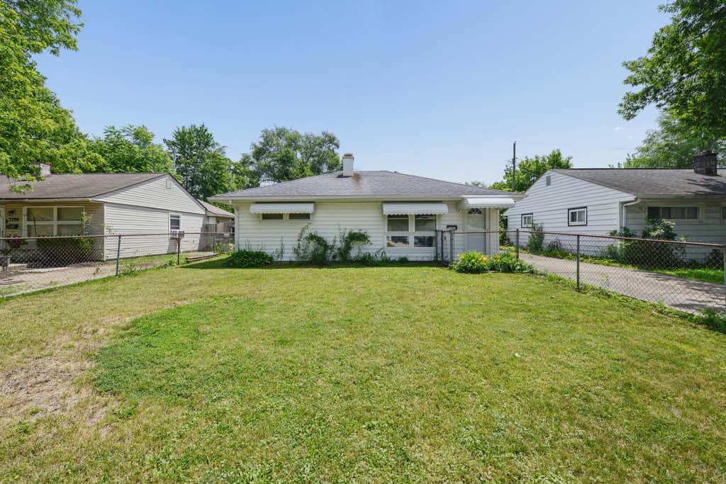 Photo of 3590 Ontario Street, Columbus, OH 43224 (MLS # 226022876)